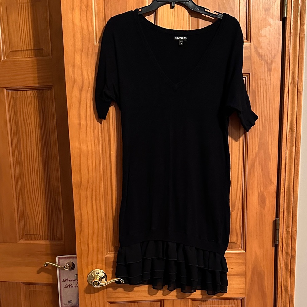 Express Black V-Neck Ruffle-Hem Dress great condition
